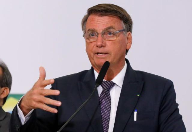 Bolsonaro diz que bloqueio do Telegram é perseguição implacável