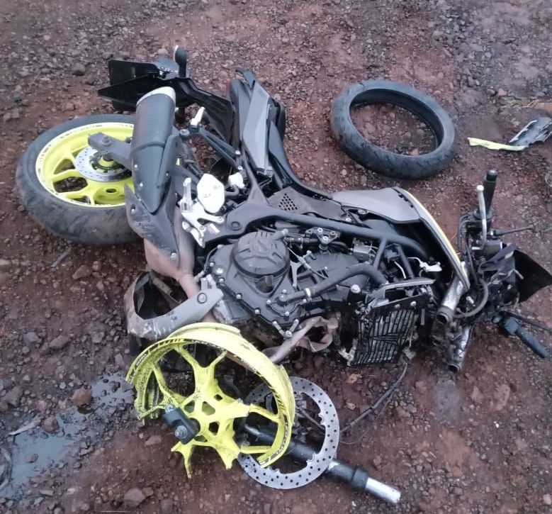 Motociclista De Anos Morre Ap S Colidir Carro Na Br