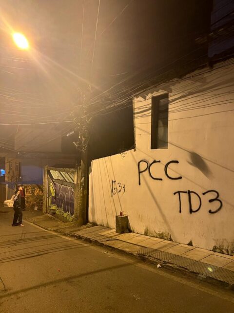 V Deo Conflito Entre Fac Es Causa P Nico Em Moradores Do Morro Do Hor Cio