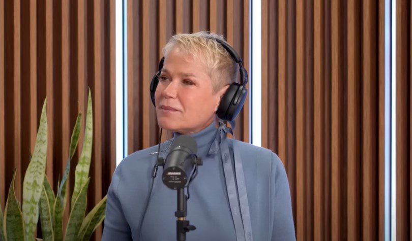 Xuxa Meneghel revela que teve traumas sexuais Pelé SCC10