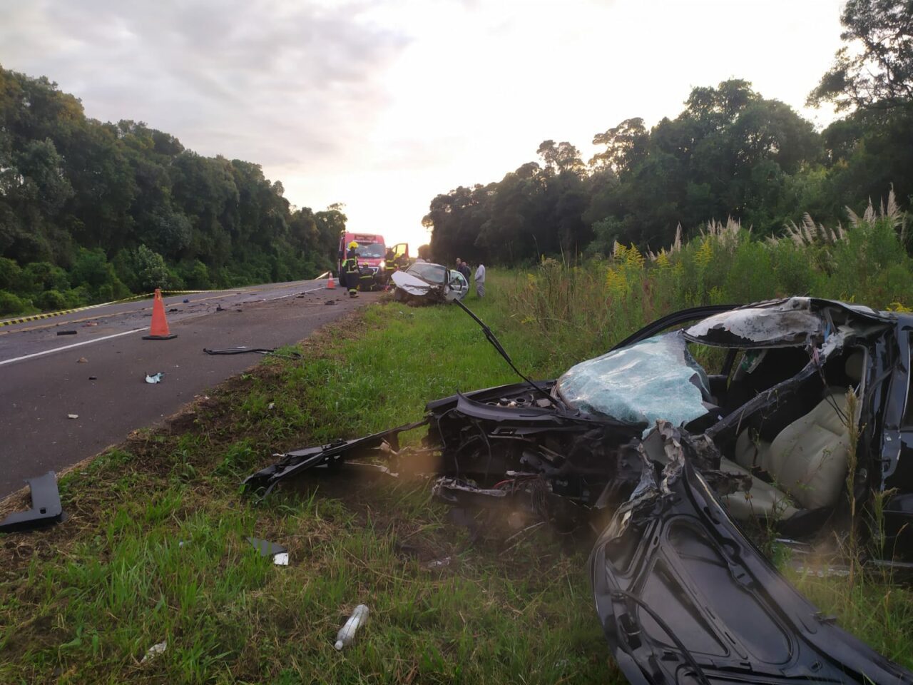 Grave acidente na BR 282 deixa dois mortos e três feridos em SC