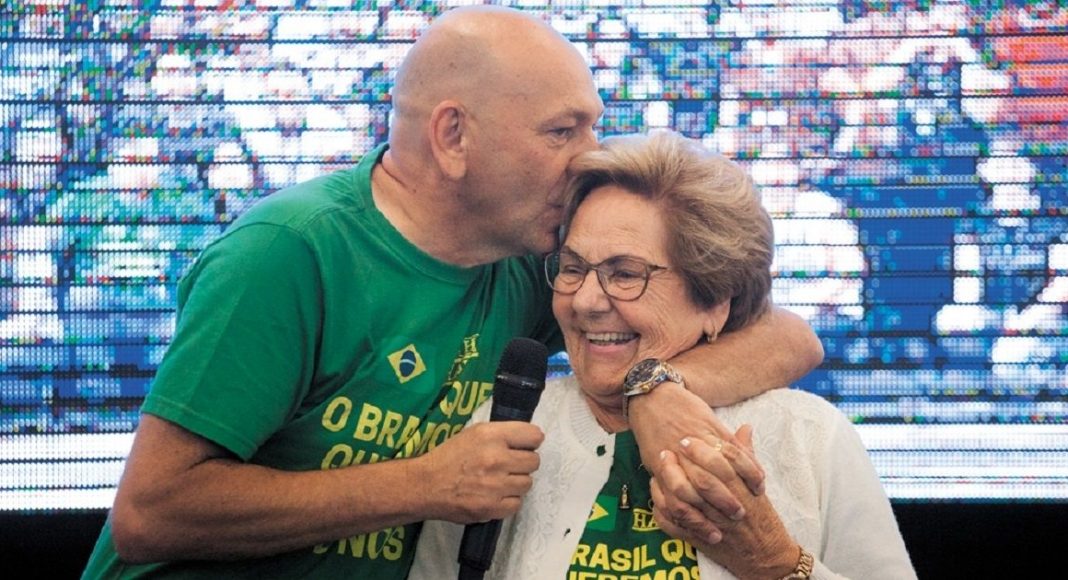 Luciano Hang e mãe. Foto Reprodução Rede Social