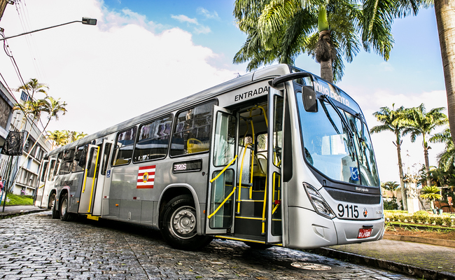 Ônibus em Blumenau devem voltar a circular na próxima semana