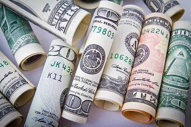 Dólar fecha cotado a R$ 5,4156 em dia de fraqueza ante emergentes