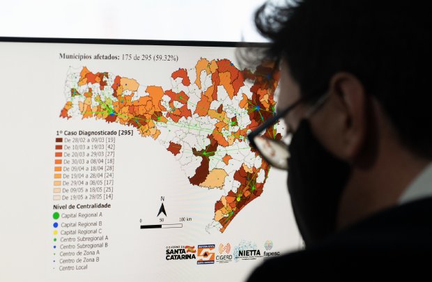 Santa Catarina apresenta queda no número diário de mortes por coronavírus