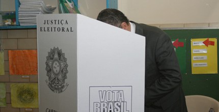 Mais de 90 municípios brasileiros poderão ter segundo turno em novembro