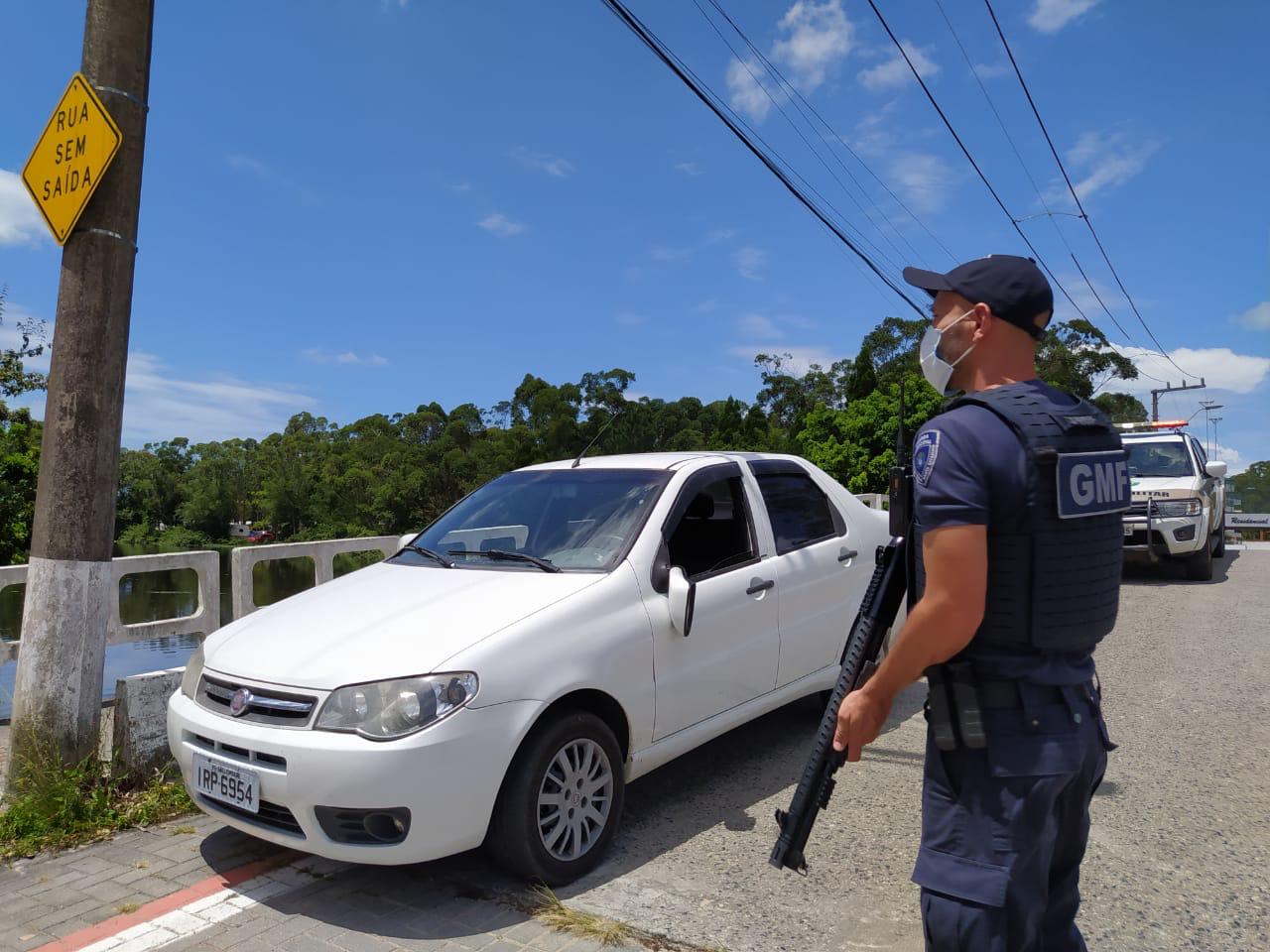 Siena usado em Crime em Canas