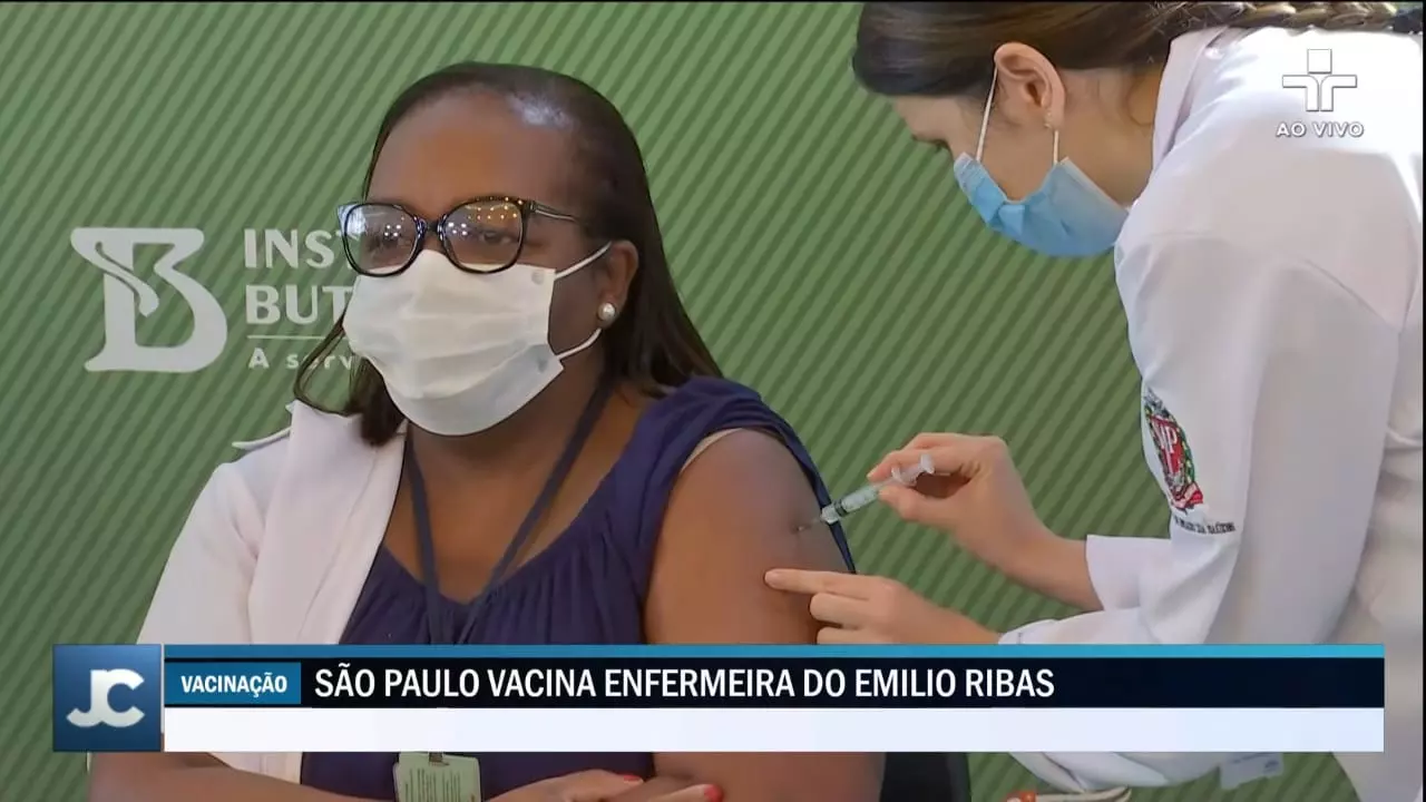 Mônica Calazans, enfermeira de 54 anos. Foto Reprodução