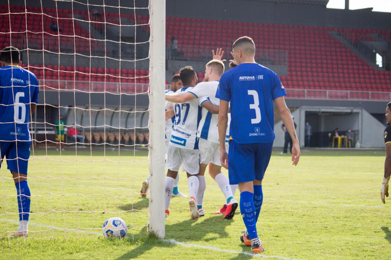 Avaí e Palmas se enfrentaram em Cascavel, no Paraná. Foto: André Palma Ribeiro |  Avaí FC