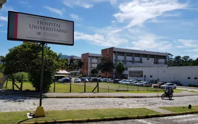 Hospital Universitário Professor Polydoro Ernani de São Thiago (HU-UFSC) Hospital Universitário da UFSC está com lotação máxima na UTI Neonatal Greve impacta realização de exames e atendimento de emergência do HU-UFSC