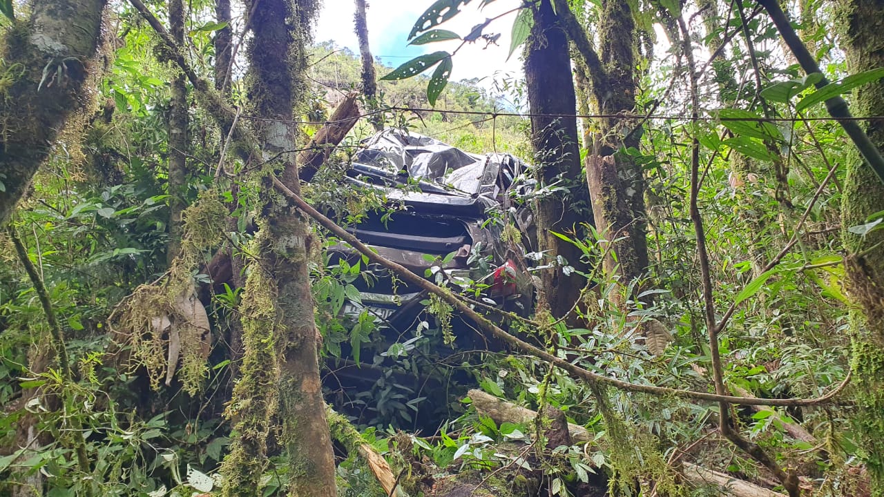 Médica considerada desaparecida é encontrada em acidente às margens da BR-470, na Serra dos Pires