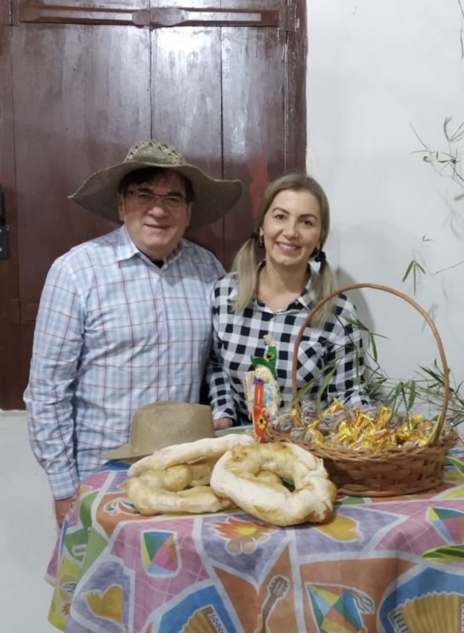 Edson da Soler e a esposa Ivone, no Arraiá da família Santos, no sítio do Pedro Sartor.