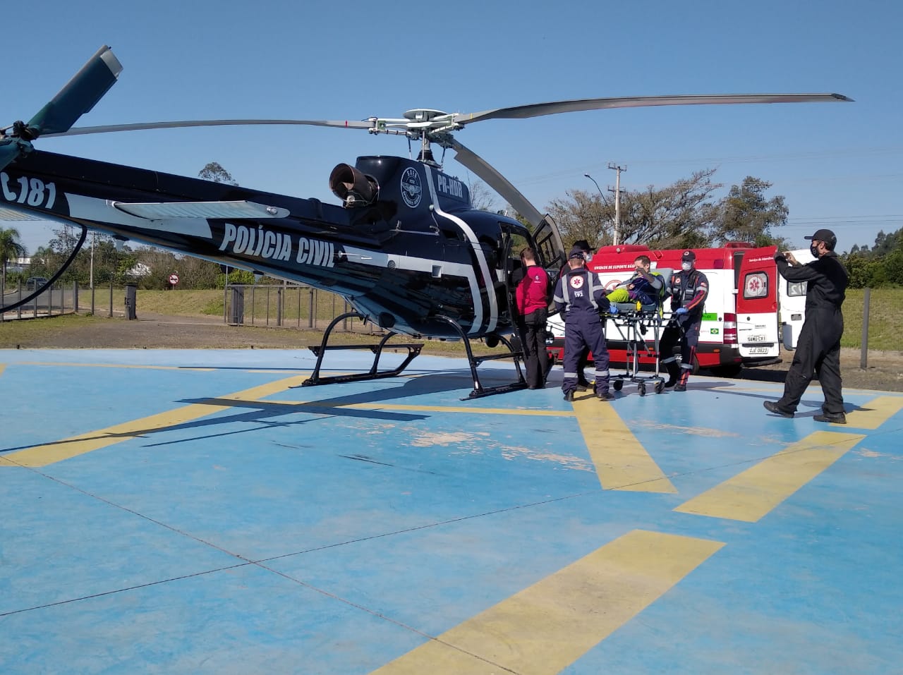 Homem é resgatado após cair de moto em trilha no Sul de SC