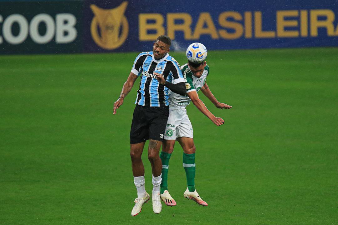 Chapecoense derrota Gremio Seria A Brasileirao (5)