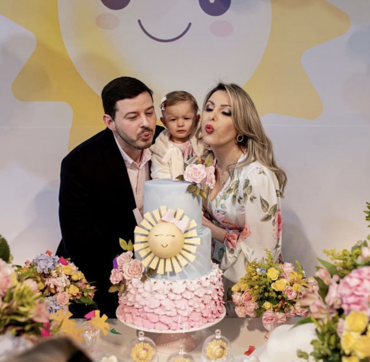 Empresário Ricardo Althoff e a esposa Mônica, celebrando aniversário da 1 aninho da princesa Aurora.