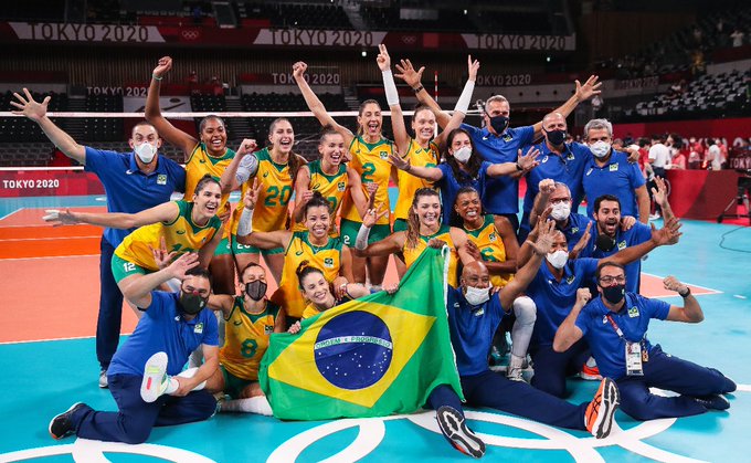 Seleção feminina de vôlei