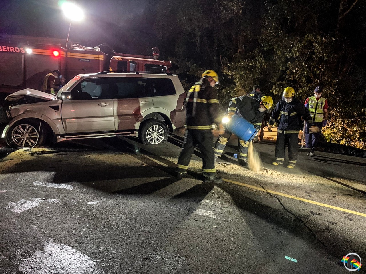 Colisão frontal deixa uma pessoa morta na BR 282