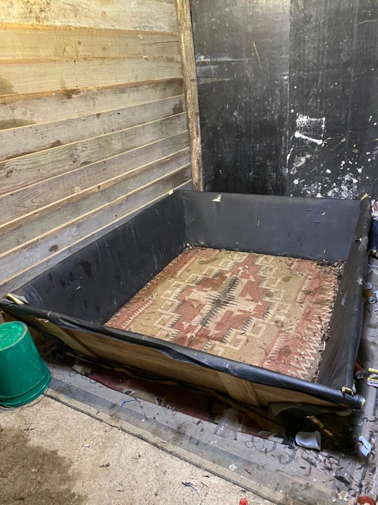 Polícia Militar descobre rinha de galo em bar de Itajaí