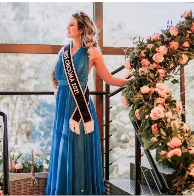 Tami Rzatki, recebe hoje a coração de Miss Criciúma.