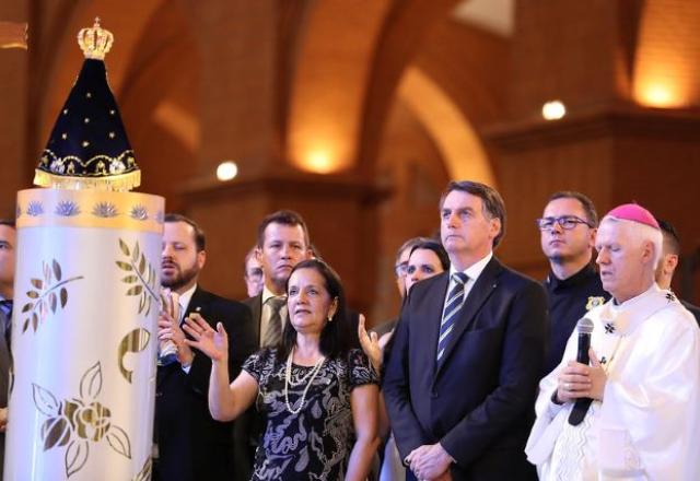 Presidente esteve na basílica em 2019. Foto: Marcos Corrêa / PR / Divulgação

