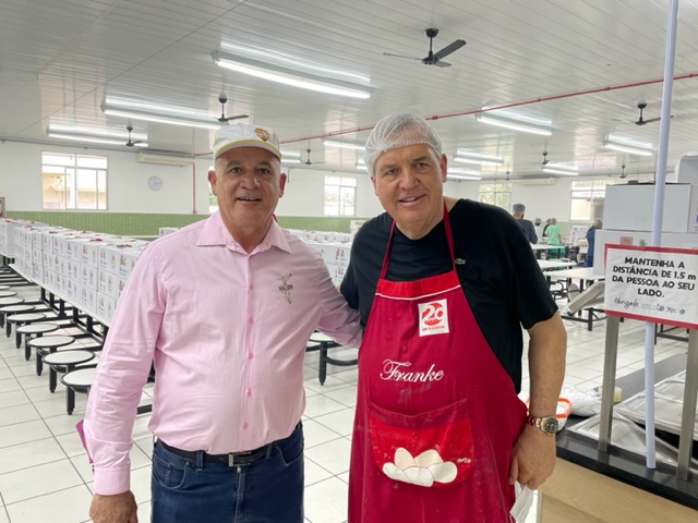 Andrey Citadin e Franke Hobbold, além de ótimos chefes gourmet, sempre grandes anfitriões por onde passam.