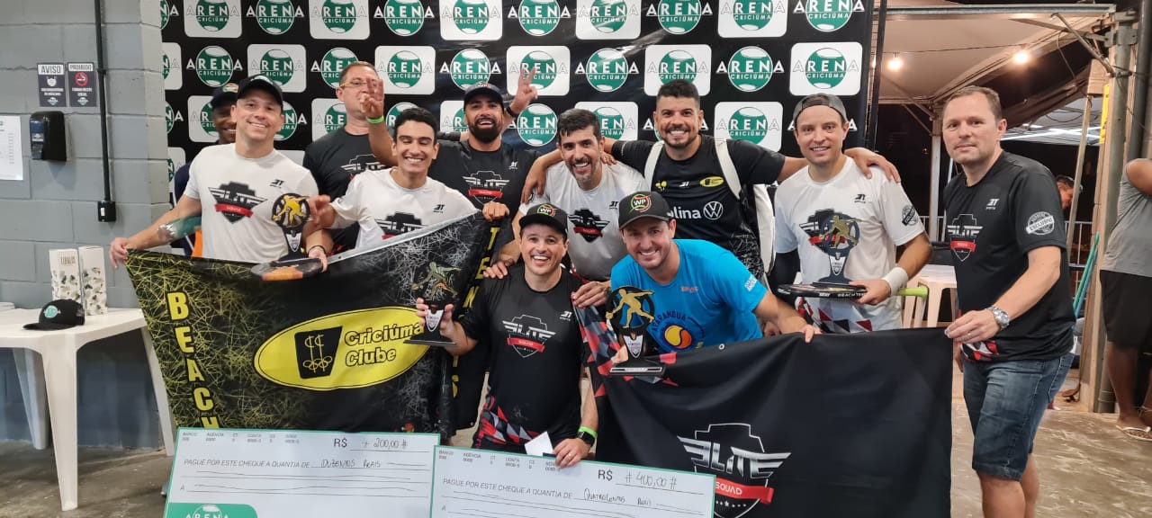 Equipe Elit Squad fazendo bonito com vários títulos nos principais torneios no Beach Tennis da região.