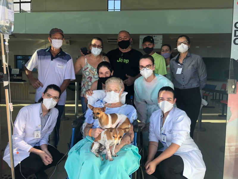 Idosa recebe visita especial antes de morrer em hospital de SC