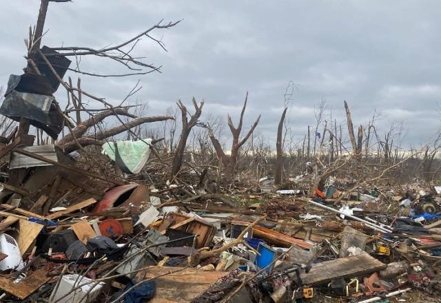 Vítimas do tornado em Kentucky: “Minha casa, meu negócio, vi minha