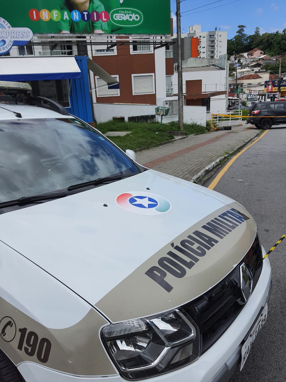 Suspeita de bomba polícia isola região próxima à casa do Governador na Capital