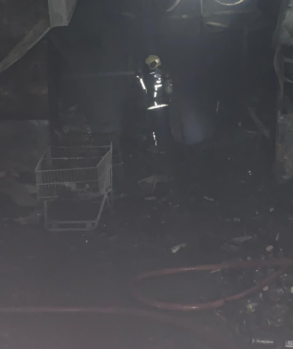 incêndio em supermercado atacadista