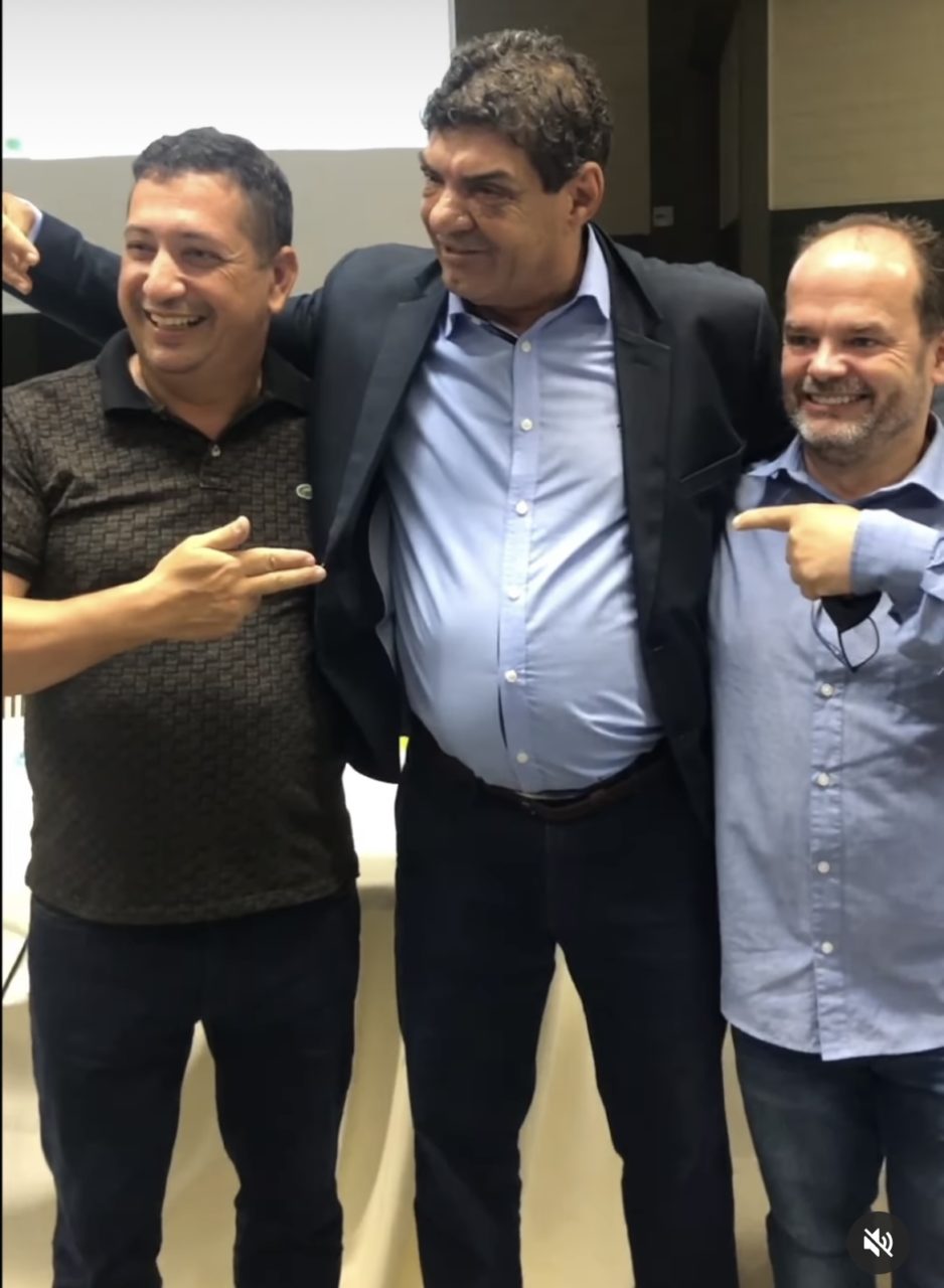 Prefeito de Cocal do Sul Fernando de Faveri, na Assembleia Geral e eleição da Coopercocal, que aclamoupor unanimidade a continuidade da gestão de Altair Lorival de Melo na cooperativa de Cocal do Sul. Foto Arquivo Pessoal