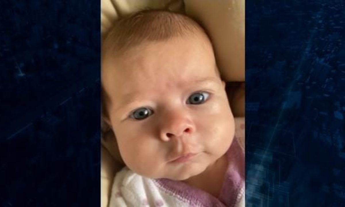 Vídeo: bebê de 2 meses viraliza ao falar 