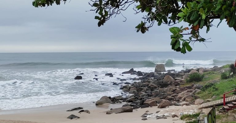 Praia do Morro das Pedras – 31012022 – 06h20. Foto Arquivo Pessoal