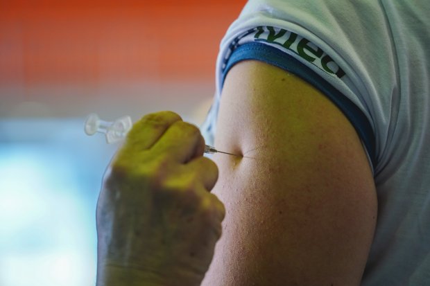 Vacinas da gripe e sarampo têm baixa procura em SC, afirma DIVE