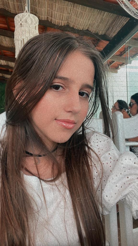 A queridíssima Nicole Manganelli está completando 12 aninhos de idade hoje. Desejo toda a felicidade do mundo para essa pequena. Feliz aniversario, Nicole! Foto Arquivo Pessoal