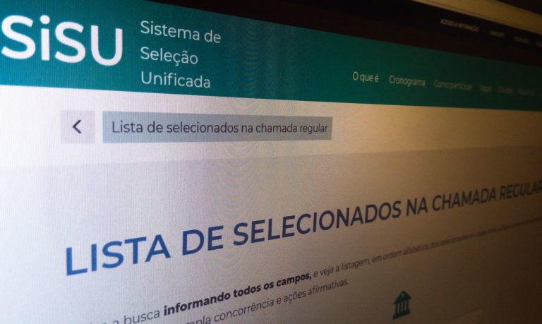 Estudantes aprovados no Sisu têm até quarta-feira para fazer matrícula