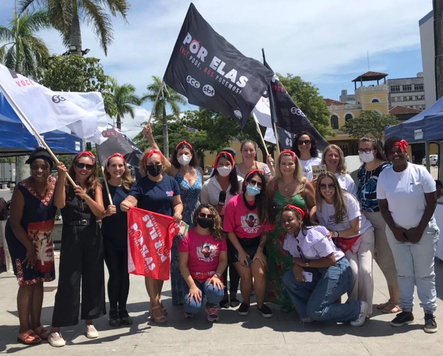 SCC SBT faz ação no centro de Florianópolis no dia Internacional da Mulher