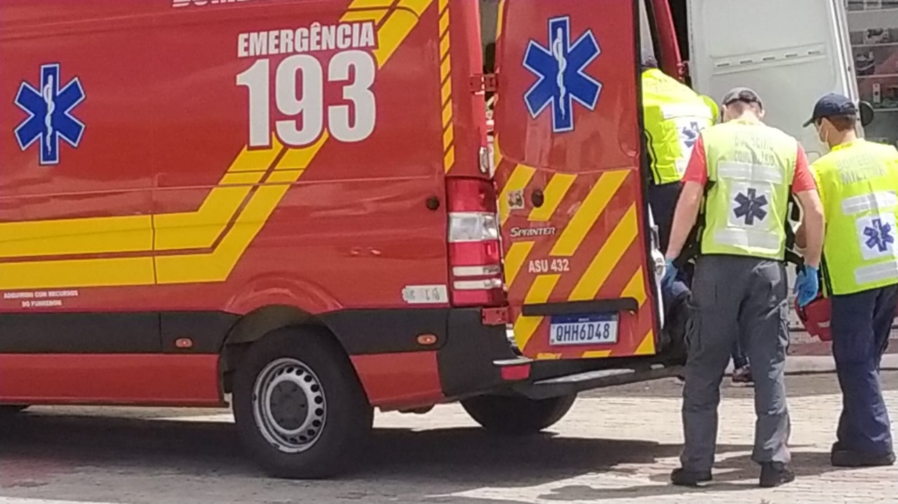 Motociclista morre após colidir contra caminhão da Prefeitura de Lages