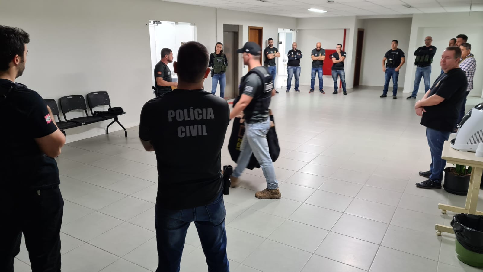 Até agora, R$ 17 milhões em bens foram apreendidos na operação | Foto: divulgação/Polícia Civil