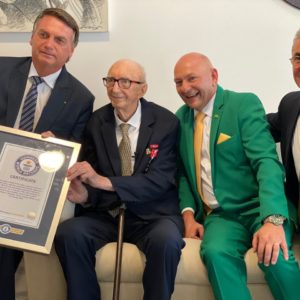 Foto: Presidente Jair Bolsonaro com Walter Orthmann, Luciano Hang e Armando Hess, diretor da RenauxView.
Divulgação: Havan