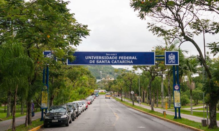 Servidores técnicos-administrativos da UFSC entram em greve na segunda-feira