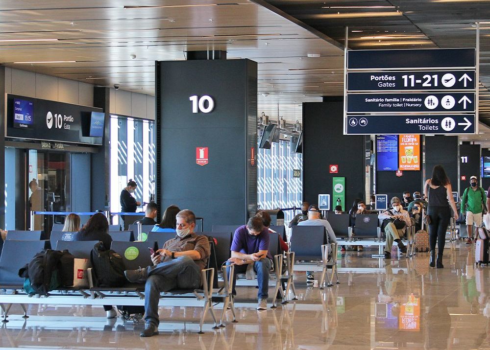 Serviço de bordo em voos nacionais está liberado. Foto: Reprodução | Redes Sociais | Floripa Airport
