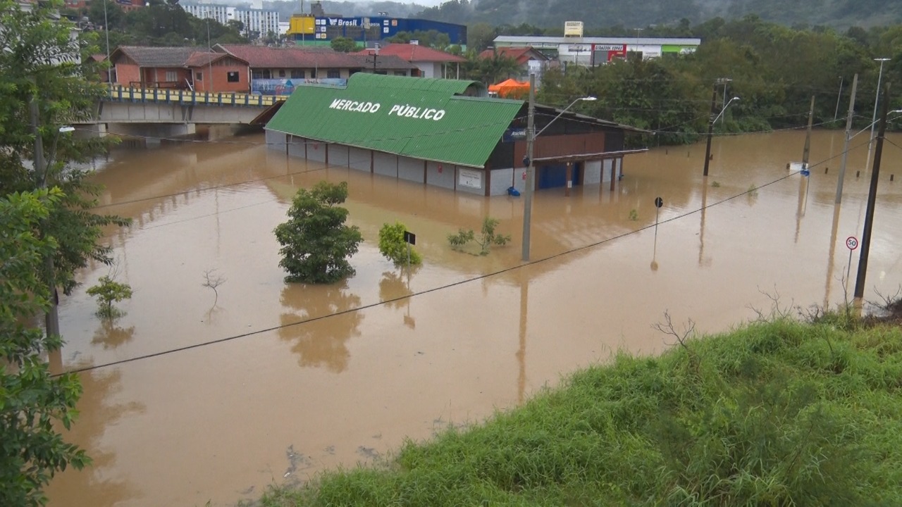 Santa Catarina tem 115 municípios afetados pelas fortes chuvas