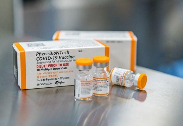 Publicada lei que autoriza doação de vacinas contra Covid-19 a outros países