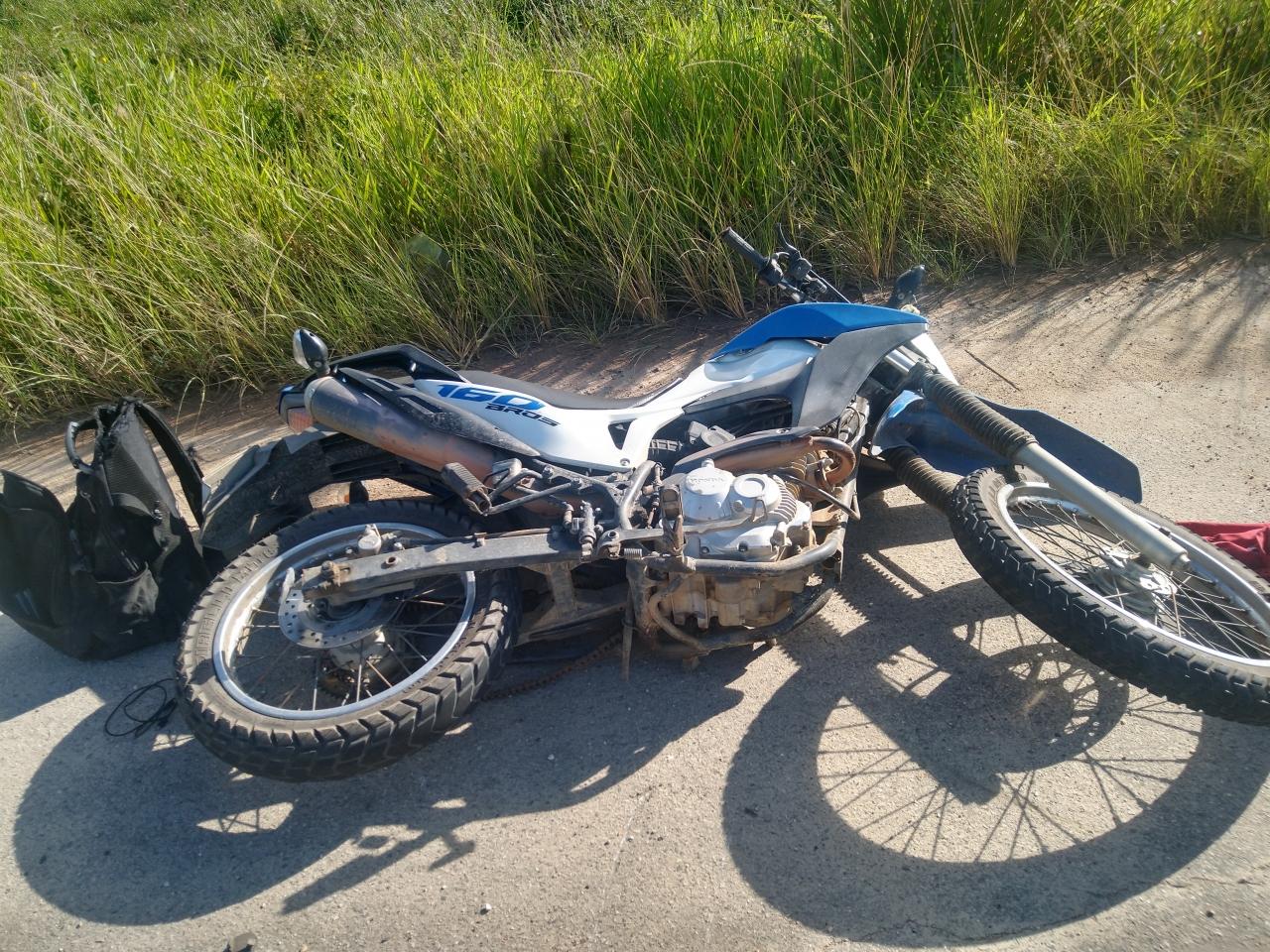 MotocicIista morre após atropelar capivara e colidir com veículos em Canelinha