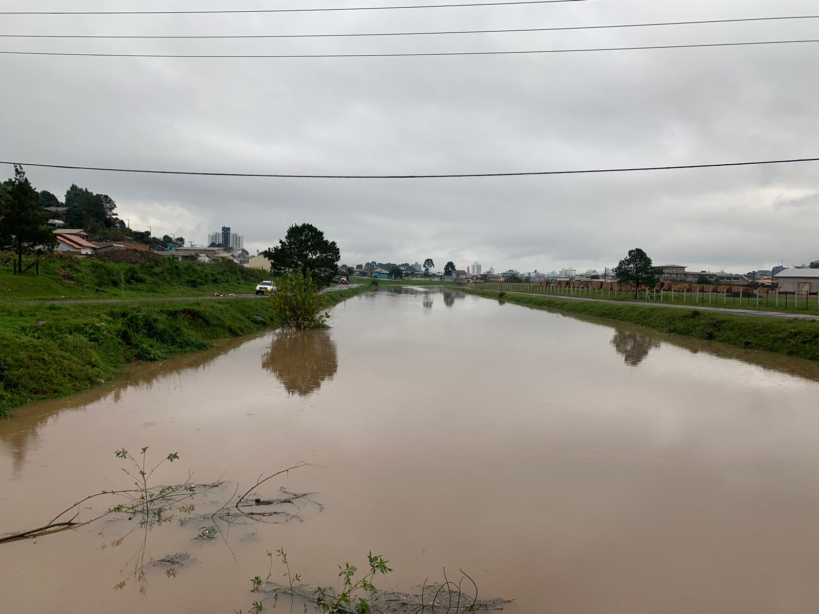 Rio Carahá em Lages está acima do nível normal