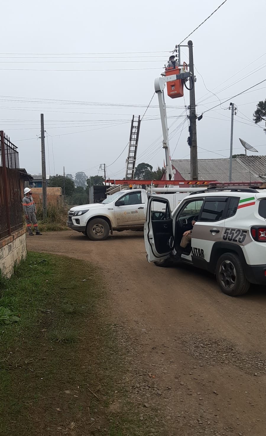 Desligamento de ligações clandestinas em Lages | Foto: Divulgação 