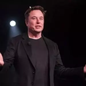 Elon Musk anuncia doação da Starlink para socorristas do RS