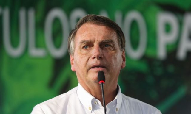 Bolsonaro pede a Deus que acusações de Milton Ribeiro não sejam comprovadas