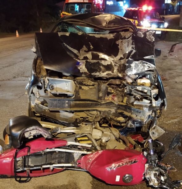 Motociclista morre após colisão com carro, em Blumenau